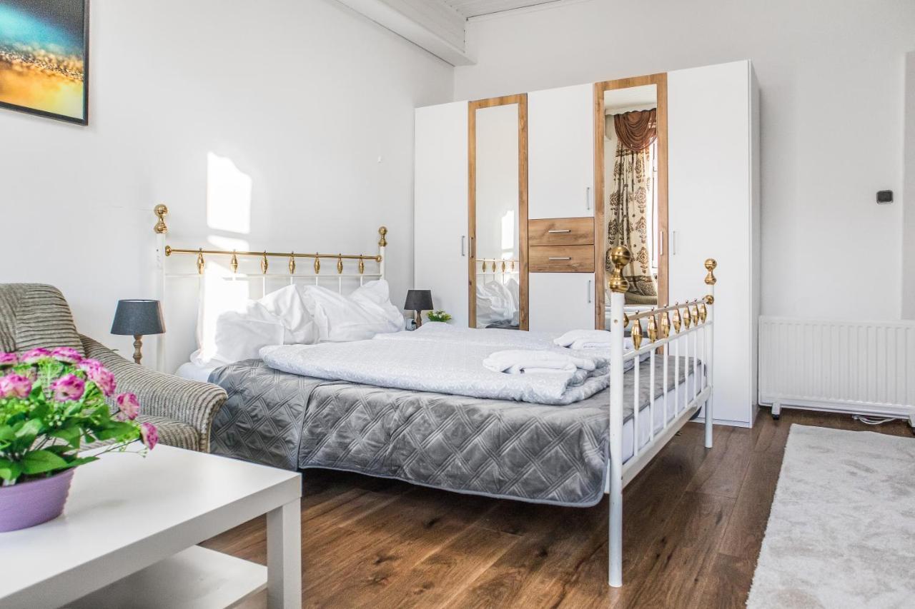 Adorable 2Br Apt. Near Millenium Tower And Danube Apartment Виена Екстериор снимка