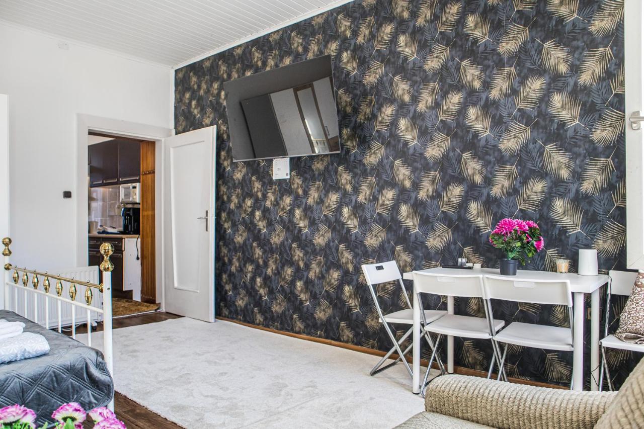 Adorable 2Br Apt. Near Millenium Tower And Danube Apartment Виена Екстериор снимка