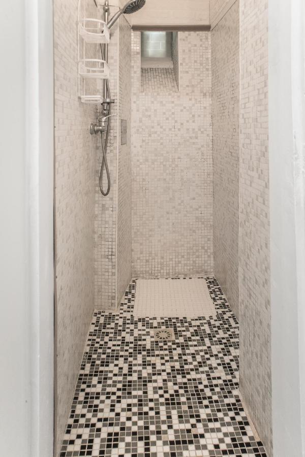 Adorable 2Br Apt. Near Millenium Tower And Danube Apartment Виена Екстериор снимка